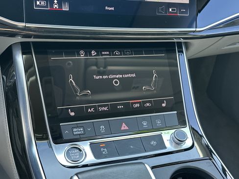 Used 2024 Audi Q7 Premium Plus image 23