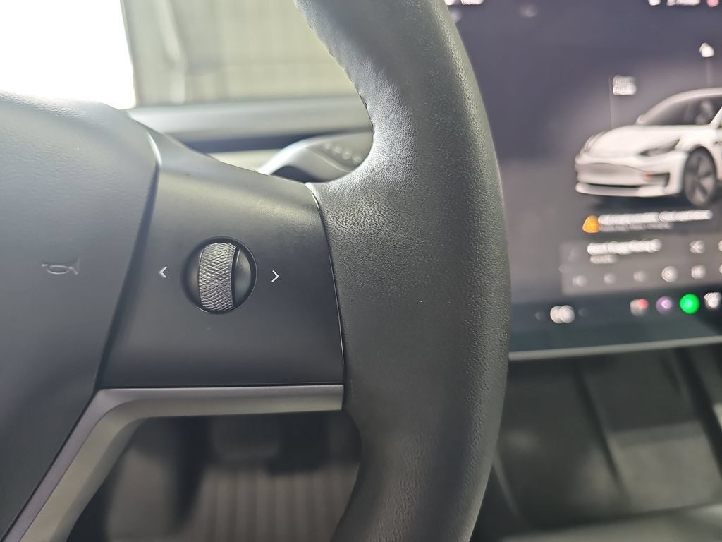 Used 2023 Tesla Model 3 Standard Range RWD image 18