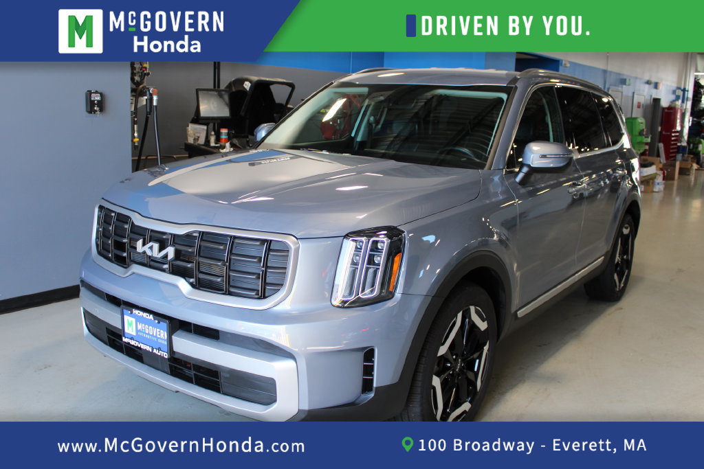 Used 2023 Kia Telluride S AWD/4WD image 1