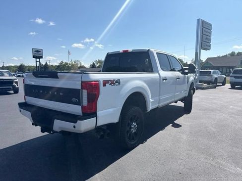 Used 2019 Ford F250 Limited w/ FX4 Off-Road Package AWD/4WD image 4