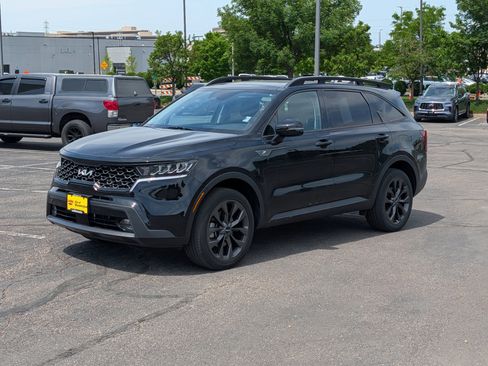 Certified 2023 Kia Sorento X-Line EX AWD/4WD image 2