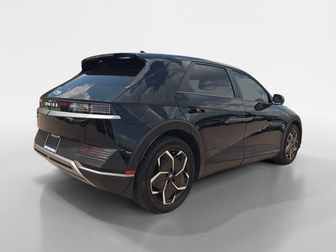 Certified 2024 Hyundai Ioniq 5 SEL RWD image 3