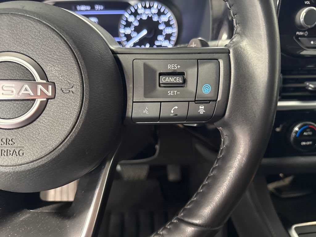 Used 2025 Nissan Pathfinder SV AWD/4WD image 4