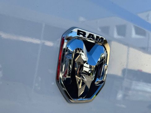 Used 2023 RAM ProMaster 2500 image 12