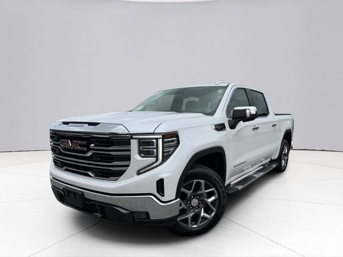 Used 2023 GMC Sierra 1500 SLT w/ SLT Premium Package AWD/4WD image 1