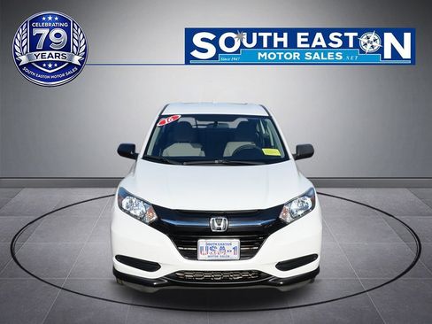 Used 2016 Honda HR-V LX image 3