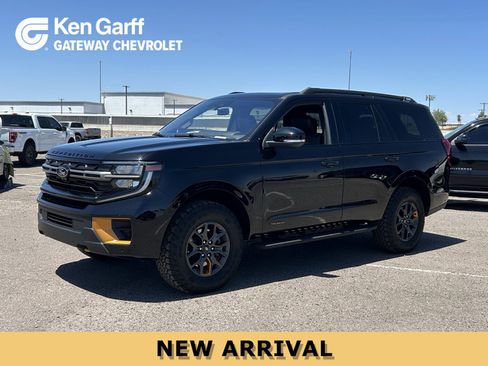 Used 2025 Ford Expedition Tremor AWD/4WD image 1