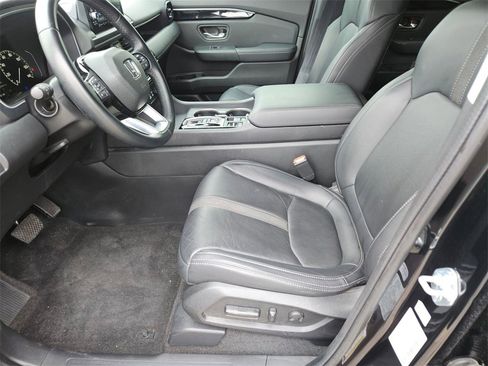 Used 2023 Honda Pilot Touring image 16