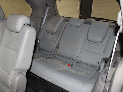 Used 2012 Honda Odyssey EX-L image 27
