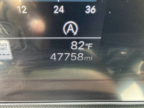 Used 2024 Hyundai Santa Fe SEL image 31