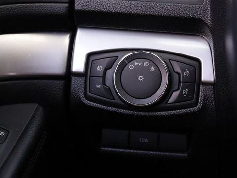 Certified 2017 Ford Explorer XLT FWD image 22