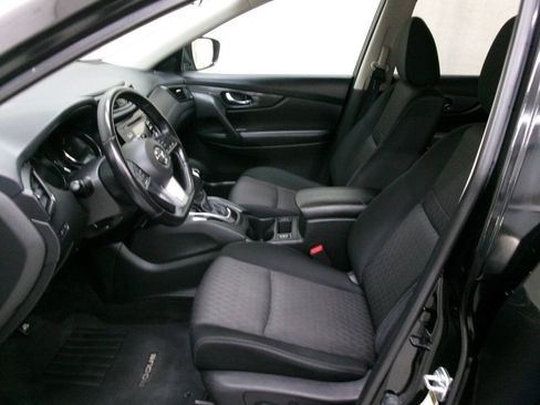Used 2017 Nissan Rogue SV AWD/4WD image 12