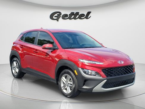 Certified 2023 Hyundai Kona SE image 3