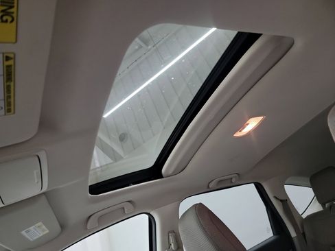 Used 2014 Honda CR-V EX image 24