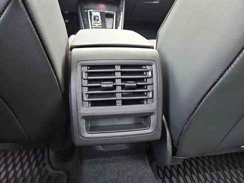 New 2026 Volkswagen GTI SE image 7