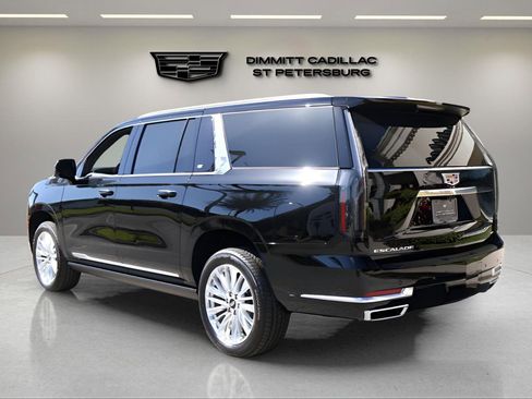 New 2026 Cadillac Escalade ESV Luxury w/ Touring Package image 3