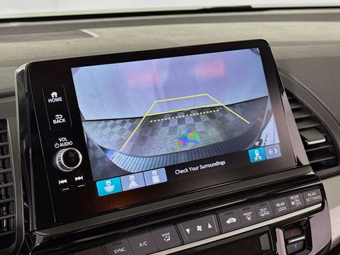 Certified 2026 Honda Odyssey EX-L image 17