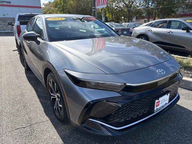 Certified 2023 Toyota Crown AWD/4WD image 3