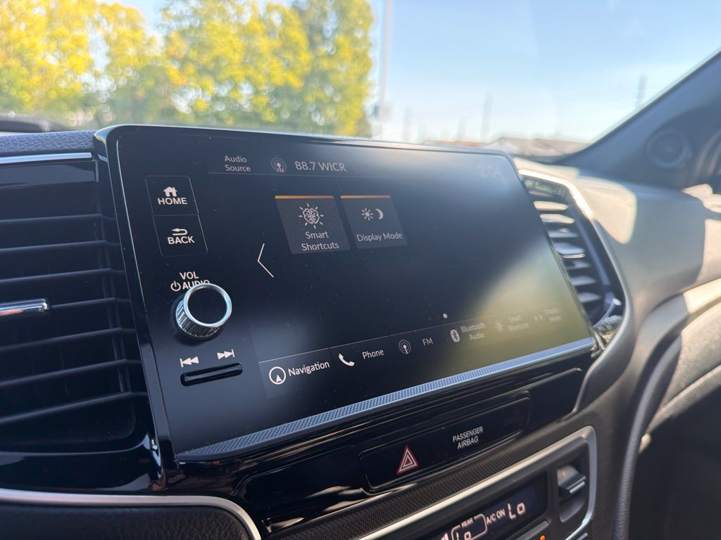Certified 2025 Honda Ridgeline TrailSport image 32