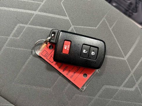 Certified 2023 Toyota Tacoma TRD Off-Road w/ Technology Package AWD/4WD image 30