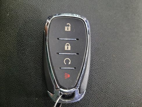 Used 2019 Chevrolet Equinox LS AWD/4WD image 32