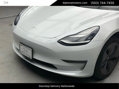 Used 2020 Tesla Model 3 Standard Range image 14