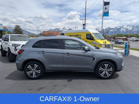 Used 2025 Mitsubishi Outlander Sport SE AWD/4WD image 2