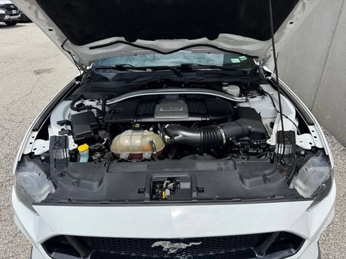 Used 2019 Ford Mustang GT Premium RWD image 18