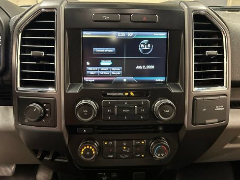 Used 2015 Ford F150 XLT w/ Equipment Group 302A Luxury AWD/4WD image 23