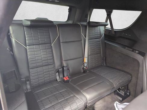 Certified 2025 Cadillac Escalade ESV Sport Platinum image 18