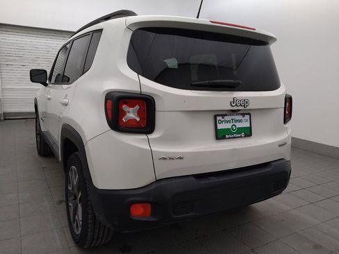 Used 2016 Jeep Renegade Latitude w/ Cold Weather Group AWD/4WD image 5