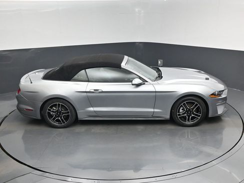 Used 2021 Ford Mustang Premium image 16