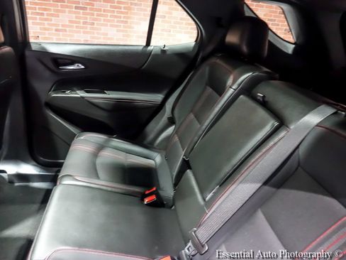 Used 2023 Chevrolet Equinox RS w/ LPO, Floor Liner Package AWD/4WD image 16