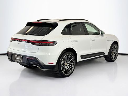 Used 2025 Porsche Macan image 9