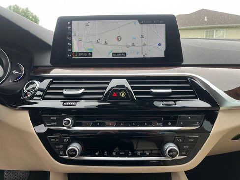 Used 2018 BMW 540i xDrive w/ Premium Package AWD/4WD image 41