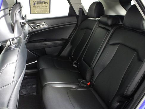 Used 2025 Kia Sportage EX FWD image 20