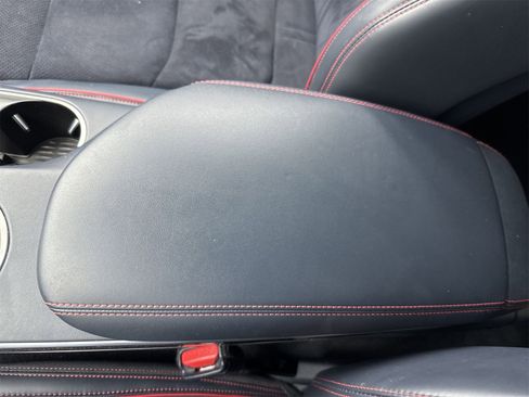 Used 2022 Genesis GV70 3.5T Sport w/ Sport Prestige Package image 30