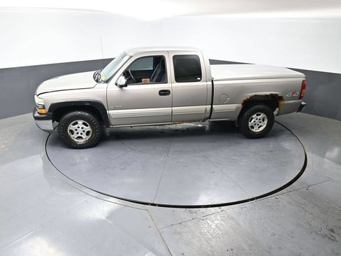 Used 2001 Chevrolet Silverado 1500 LS w/ Firm Ride Suspension Pkg AWD/4WD image 18