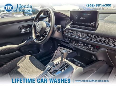 Used 2025 Honda HR-V Sport image 25