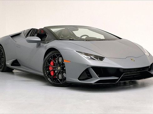 Used 2022 Lamborghini Huracan EVO image 36