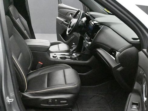 Used 2023 Chevrolet Traverse Premier w/ Redline Edition AWD/4WD image 11
