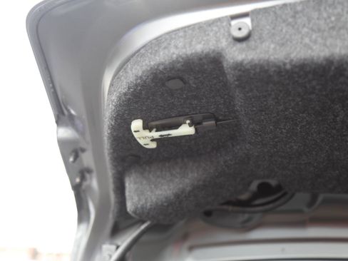 New 2025 Nissan Versa SR w/ Trunk Package image 12