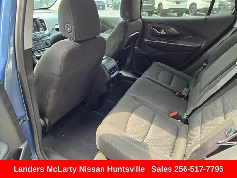 Used 2024 GMC Terrain SLE AWD/4WD image 14