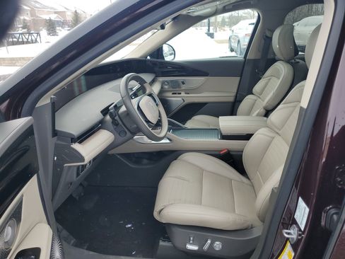 Certified 2024 Lincoln Nautilus Reserve w/ Equipment Group 203A image 12