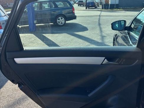 Used 2012 Volkswagen Passat 2.5 SE image 11