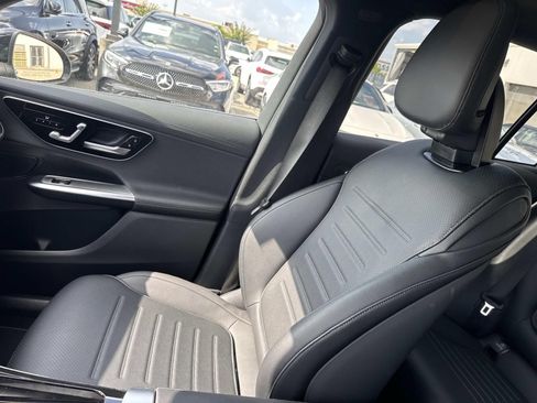 Used 2026 Mercedes-Benz GLC 300 4MATIC image 16