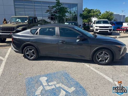 Used 2025 Kia K4 FWD image 29