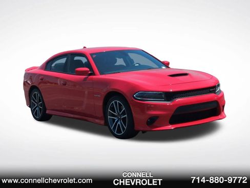 Used 2022 Dodge Charger R/T w/ Plus Group RWD image 3
