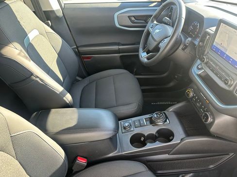 Used 2023 Ford Bronco Sport Badlands image 16