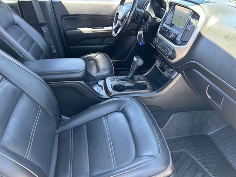 Used 2018 GMC Canyon Denali RWD image 11